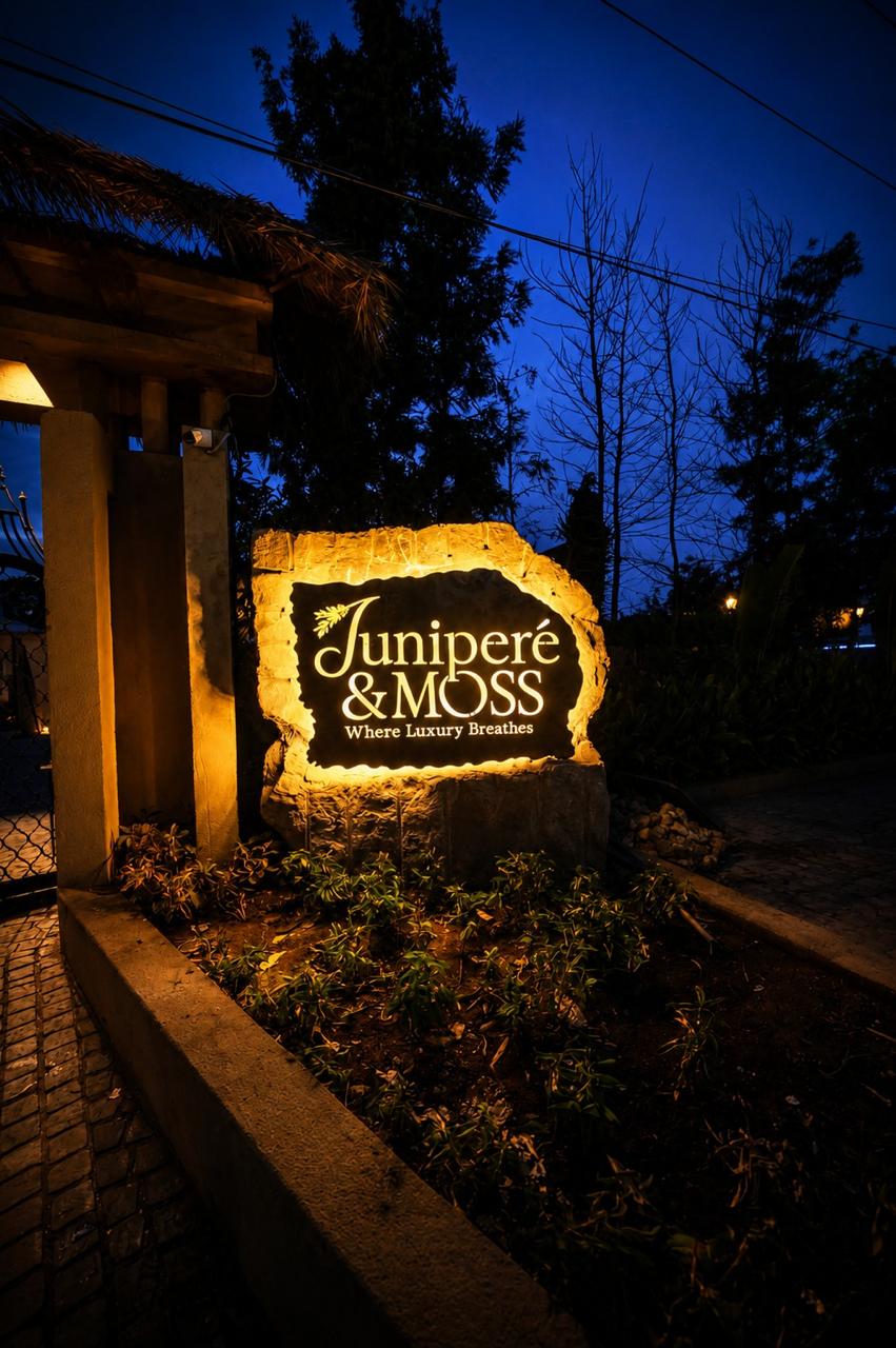 Juniperé & Moss Instagram